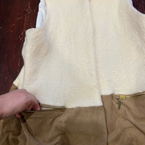 White wool and brown suede vest - Picture 4 of 8